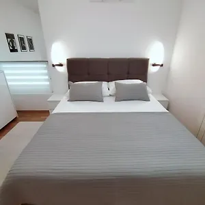 Appartement Bella Vista - Cozy With Easy Check-in And Free Parking, Split