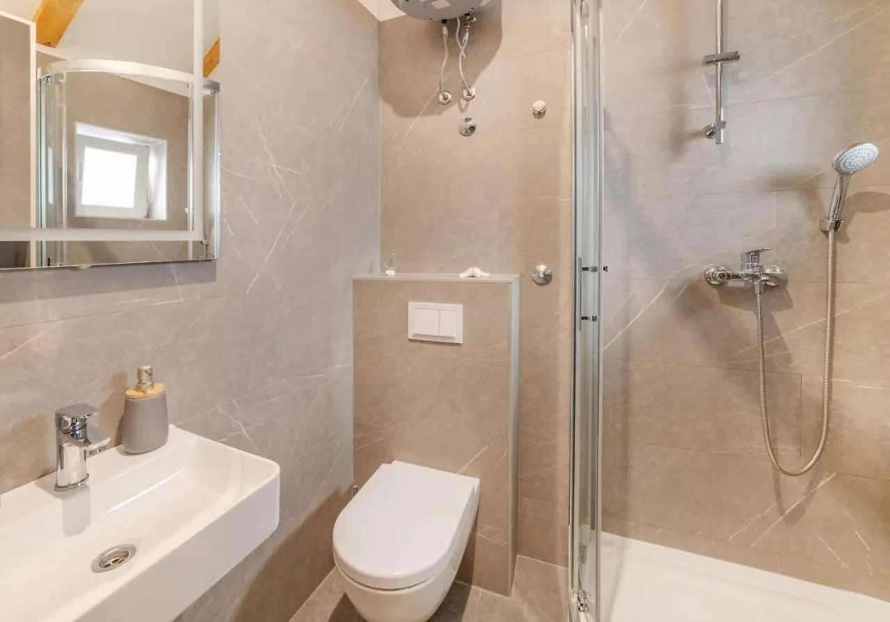 Apartamento Modesty Split 0*,